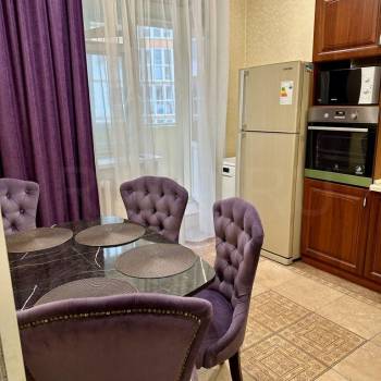 Сдается 2-х комнатная квартира, 71 м²