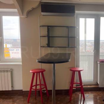 Продается 1-комнатная квартира, 38 м²