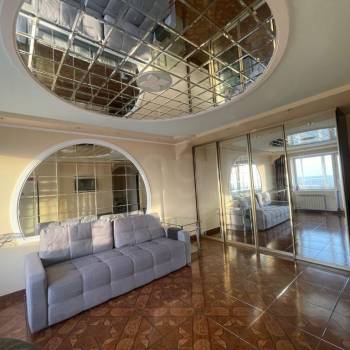 Продается 1-комнатная квартира, 38 м²