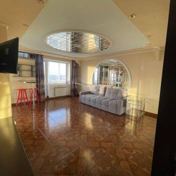 Продается 1-комнатная квартира, 38 м²