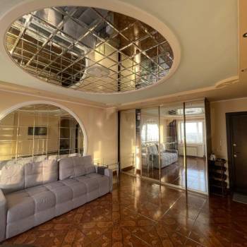 Продается 1-комнатная квартира, 38 м²