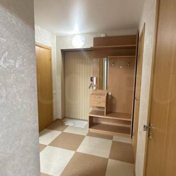 Сдается 1-комнатная квартира, 42 м²