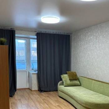 Сдается 1-комнатная квартира, 42 м²