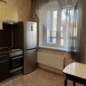 Сдается 1-комнатная квартира, 39 м²