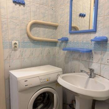 Продается 1-комнатная квартира, 36 м²