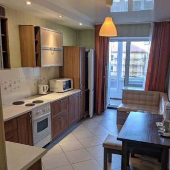 Сдается 1-комнатная квартира, 40 м²