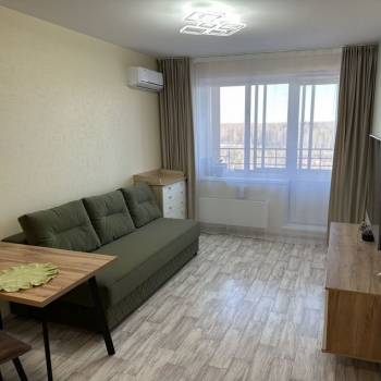 Продается 1-комнатная квартира, 39 м²