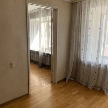 Продается Многокомнатная квартира, 92,4 м²