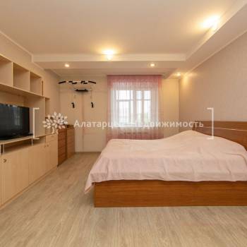 Сдается Многокомнатная квартира, 103,3 м²