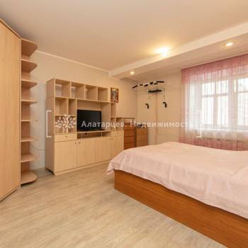 Сдается Многокомнатная квартира, 103,3 м²