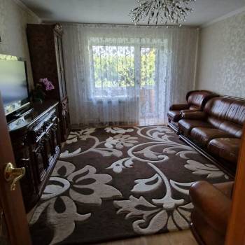 Продается Многокомнатная квартира, 76,1 м²