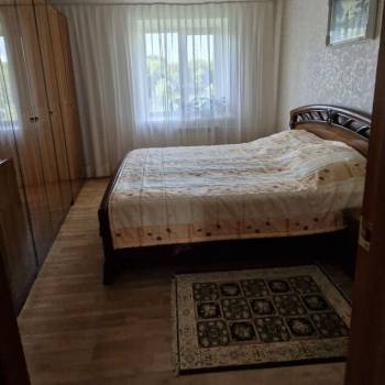 Продается Многокомнатная квартира, 76,1 м²