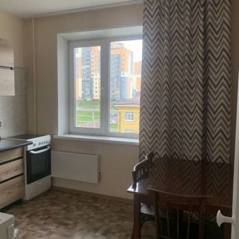 Сдается 1-комнатная квартира, 39 м²