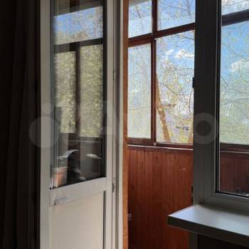 Продается 1-комнатная квартира, 42 м²