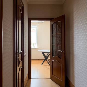 Продается 1-комнатная квартира, 42 м²
