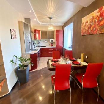 Сдается 2-х комнатная квартира, 68,2 м²