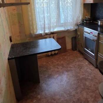 Продается Многокомнатная квартира, 60 м²