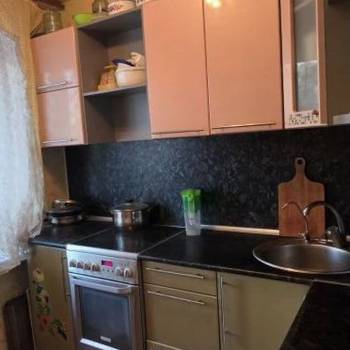 Продается Многокомнатная квартира, 60 м²