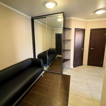 Сдается 1-комнатная квартира, 51 м²