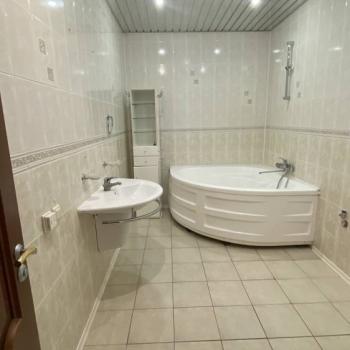 Продается 3-х комнатная квартира, 113 м²