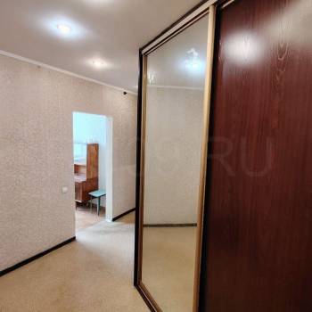 Продается 1-комнатная квартира, 37 м²