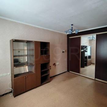 Продается 1-комнатная квартира, 37 м²