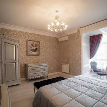 Продается 3-х комнатная квартира, 158 м²