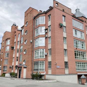 Продается 3-х комнатная квартира, 158 м²