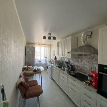 Продается 2-х комнатная квартира, 56 м²