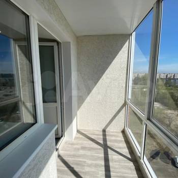 Продается 1-комнатная квартира, 42 м²