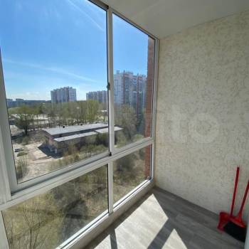Продается 1-комнатная квартира, 42 м²