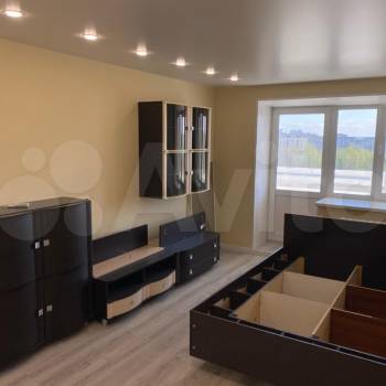 Продается 1-комнатная квартира, 42 м²