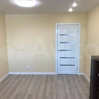Продается 1-комнатная квартира, 42 м²