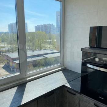 Продается 1-комнатная квартира, 42 м²