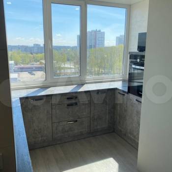 Продается 1-комнатная квартира, 42 м²