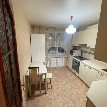 Сдается Многокомнатная квартира, 61 м²