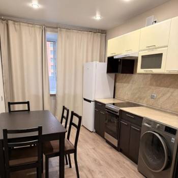 Сдается 1-комнатная квартира, 48 м²