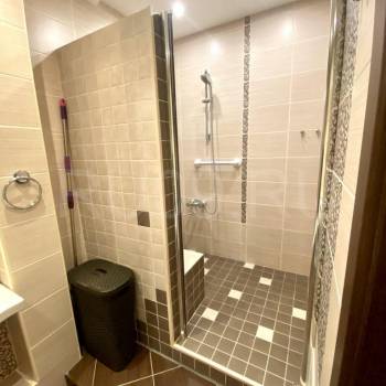 Сдается 2-х комнатная квартира, 70 м²