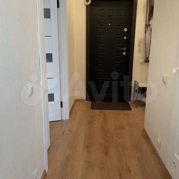 Продается 1-комнатная квартира, 35 м²