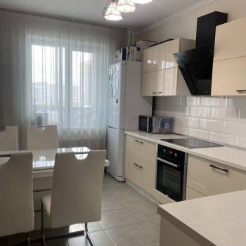 Продается 2-х комнатная квартира, 60,4 м²