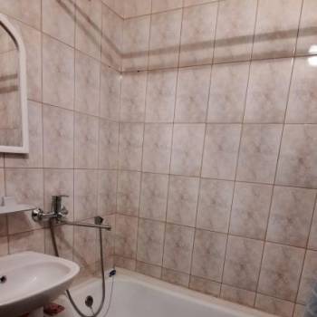 Сдается 1-комнатная квартира, 50 м²