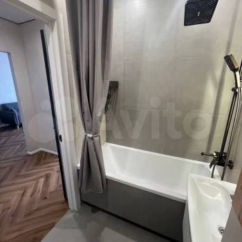 Сдается 1-комнатная квартира, 35 м²