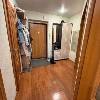 Продается 1-комнатная квартира, 37 м²