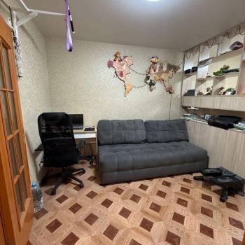 Продается 1-комнатная квартира, 37 м²