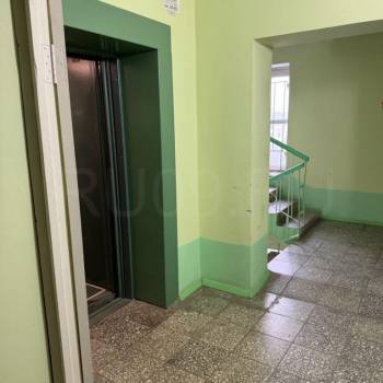 Продается 1-комнатная квартира, 37 м²