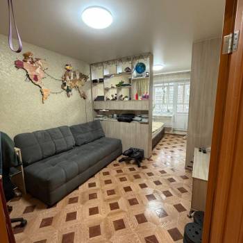 Продается 1-комнатная квартира, 37 м²