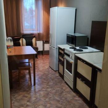 Сдается 1-комнатная квартира, 35 м²