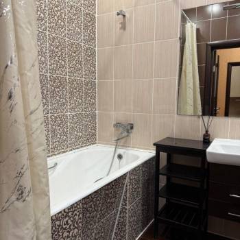 Сдается Многокомнатная квартира, 84 м²