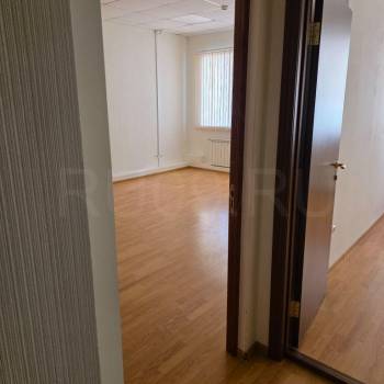 Сдается Нежилое помещение, 100 м²