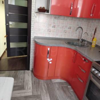 Продается 1-комнатная квартира, 32 м²